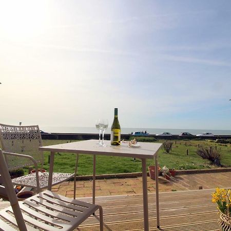 Pebbles Beach House By Air Premier Seaford Exterior foto
